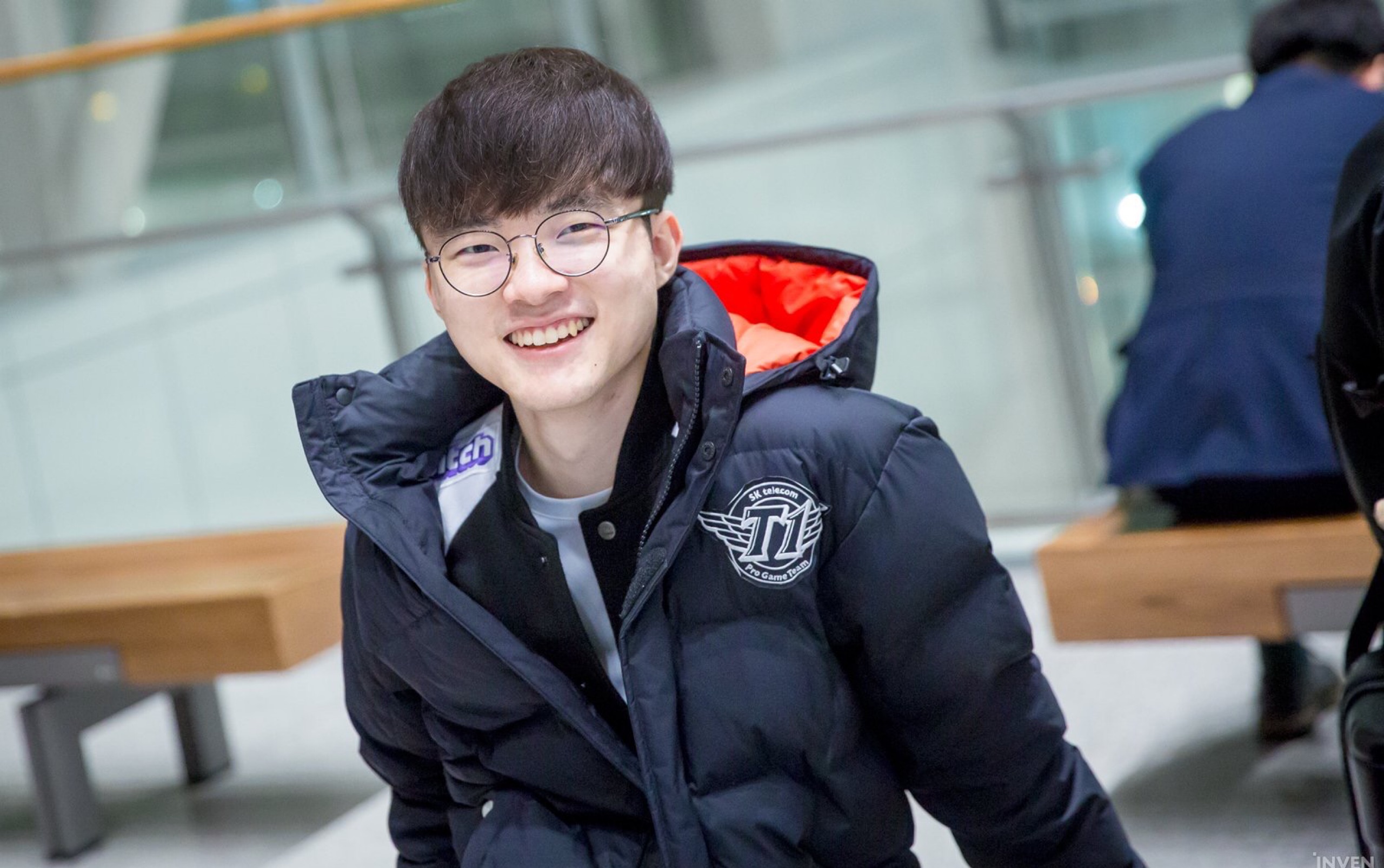 身经百战见得多，s1mple在NaVi达成千图成就