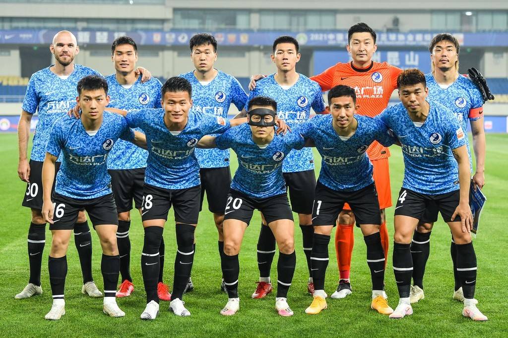LNG群访 Scout：卡萨丁对线很弱，但等级起来之后E技能会很厉害